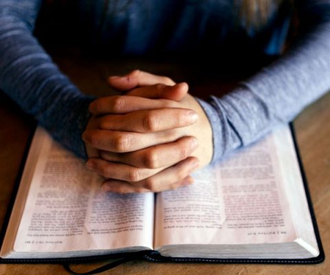 Oraciones para rezar en menos de un minuto